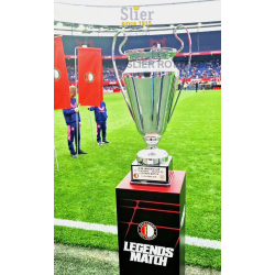 Cup met grote oren